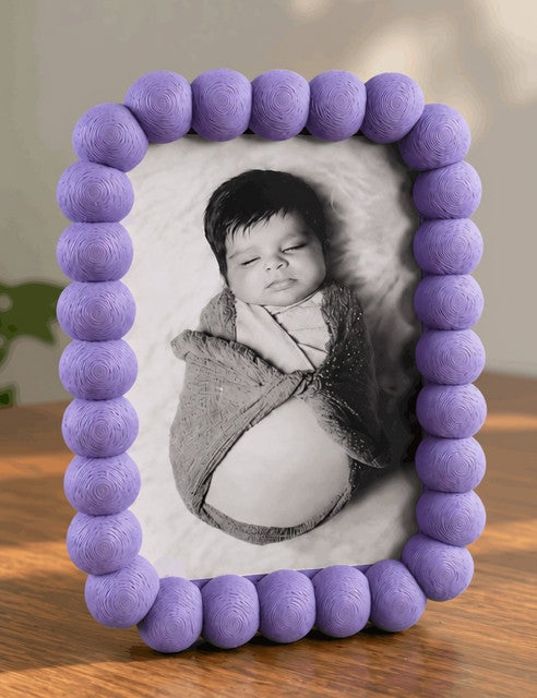 Generic Plastic Bubble-Beaded Picture Frame (Purple)